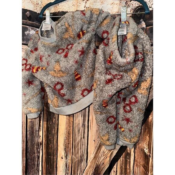 Harry Potter Sweat pants Sweatshirt infant 18 months 2piece set - Picture 1 of 4
